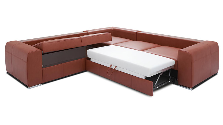 Verhoiltu kulmasohva erillisellä hyllyllä