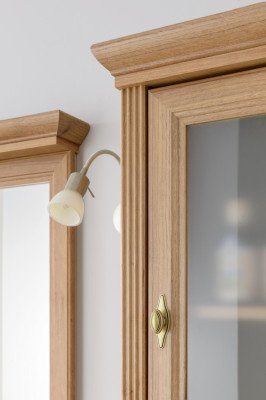 Uusi korkea kylpyhuonekaluste