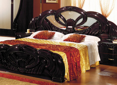 Eksklusiivinen vuode, jossa on pehmustettu muotoilu, uusi italialainen puukaluste