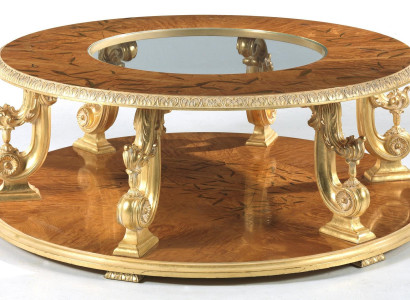 Massiivinen puinen olohuonepöytä