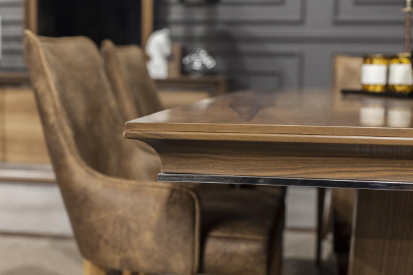 9-osainen ruokailuhuoneen kalustesetti, johon kuuluu pöytä, tuolit, lipasto ja peili