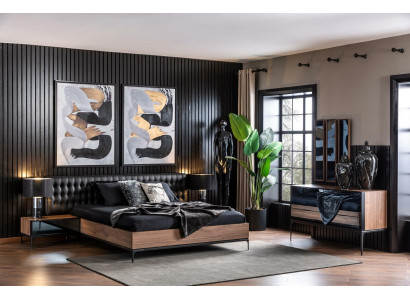 Kolme luksuspeiliä ruskealla kehykset