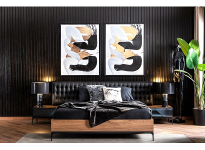 Täydellinen makuuhuoneen kalustepaketti sängyn, yöpöytien ja 4-osaisen kaapin kanssa.