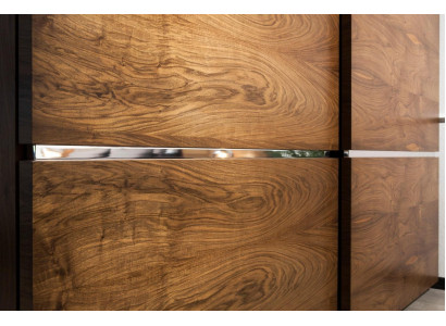 Suuri vaatekaappi ruskeilla liukuovilla 265cm