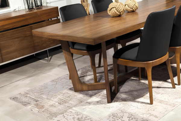 Ruokapöytä 4 tuolilla käsinojilla, kompakti, peili