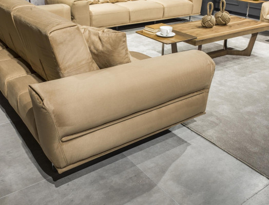 Beige ylellinen sohvasetti 3+3+1 + pöytä 4 osaa