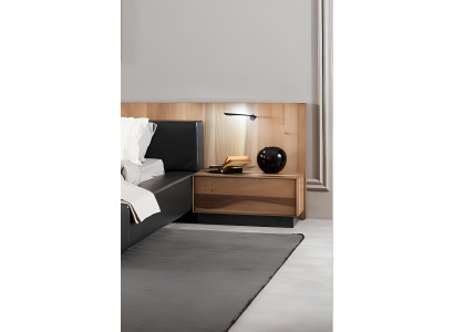 Moderni ja ylellinen 4-osainen makuuhuoneen kalustesarja ruskeana