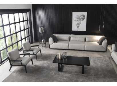 Ylellinen rentoutumistuoli mustalla rungolla