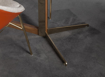 Moderni, ylellinen ja mukava valkoinen ruokapöytä