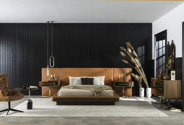 Makuuhuoneen huonekalusetti, johon kuuluu sänky, yöpöydät ja kaappi, 5 osaa.