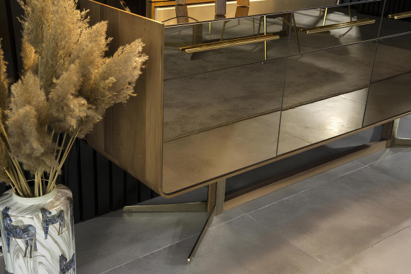 6 tuolin ja pöydän setti