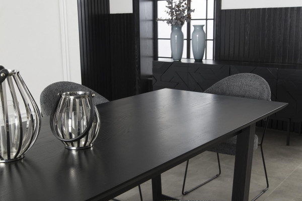 Ruokailuryhmä, jossa pöytä ja 4 verhoiltua tuolia, 5 osaa