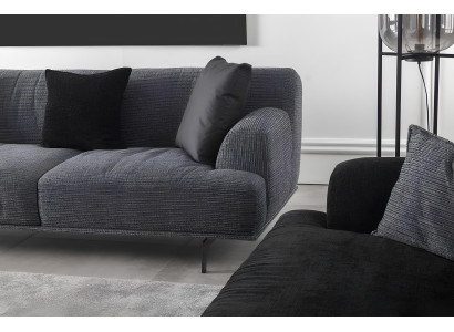 Sohvaryhmä 4+3+1 pöydällä