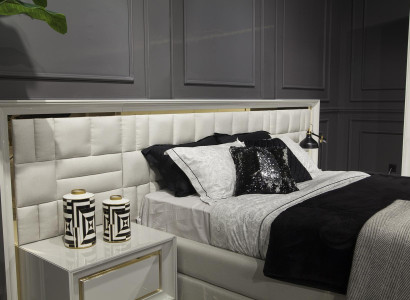 Modernit luksus yötaulut ruskeana