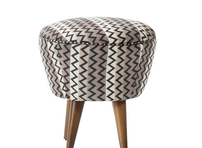 Peitetty harmaa ottomaani