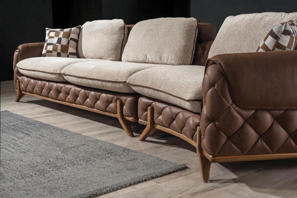 Tyylikäs ja ylellinen sohva 4 hengelle