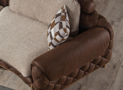 Tyylikäs ja ylellinen sohva 4 hengelle