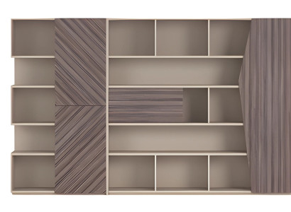 Moderni beige ja ruskea hyllyjärjestelmä puuefektillä, avoin kaappi laatikoilla