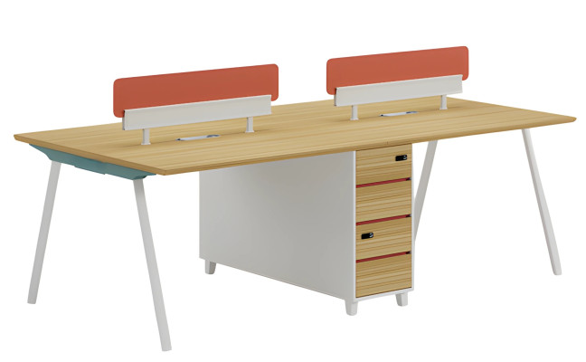 Työpöytä työryhmälle, yhteinen pöytä useille henkilöille