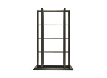 Tyylikäs ruskea puuhylly