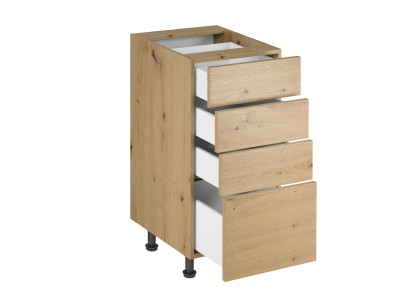 Komero alhaalla ja edessä keittiöön