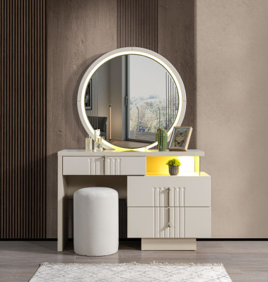 Tyylikäs meikkipöytä peilillä