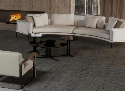 Sohva ja nojatuoli esteettisellä mukavuudella