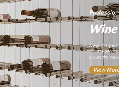 Tyylikäs musta ruostumattomasta teräksestä valmistettu viinikaappi modernilla muotoilulla