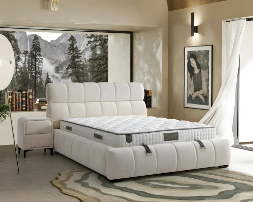 Tyylikäs sininen sänky tekstiili- ja puupatjalla