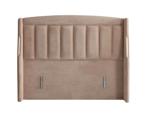 Tyylikäs puusänky tekstiili- ja puumadrassilla