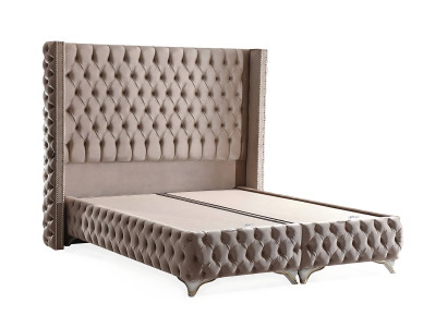 Tyylikäs sänky tekstiilipatjalla beige