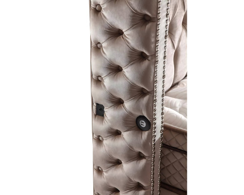 Tyylikäs sänky tekstiilipatjalla beige