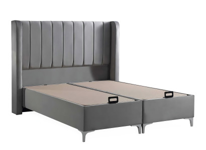 Tyylikäs harmaa sänky tekstiili- ja puupatjalla