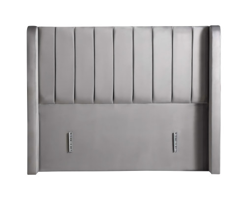 Tyylikäs sänky tekstiilipatjalla beigenä