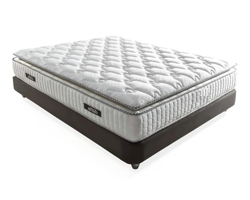 Tyylikäs harmaa sänky tekstiili- ja puupatjalla