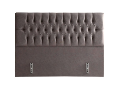 Sängyn pehmeä muotoilu patjan kanssa luo pehmeän tunnelman.