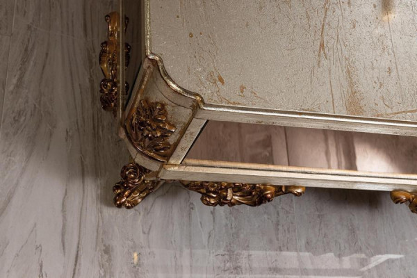 Ruokailuhuoneen luksusruokapöytä Uusi pöytä Moderni design Huonekalut Metallinen sisustus