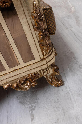 Design Huoneet Barokkikommodori Luhde Sideboard Puu Italia