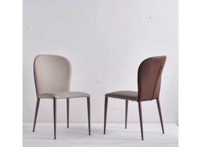 Ruokailuhuoneen huonekalusuunnittelija, beige tuoli, modernit puuhuonekalut, uudet nojatuolit.