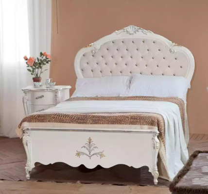 Malli Bett 120x200cm Chesterfield puusänky Sängyt Hotellihuone Avio