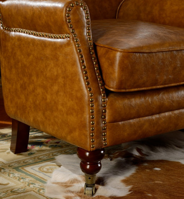 Suunnittelijan moderni Chesterfield-sänky modernissa luxustyylissä korkealla päädyllä