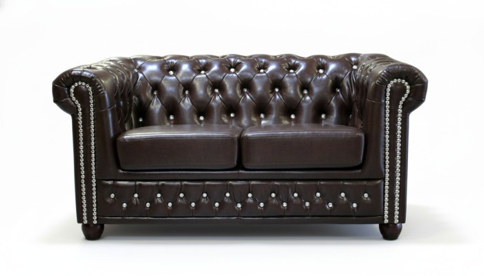 Klassinen hieno kaksipaikkainen Chesterfield-huonekalu tekstiilisohva design ruskea