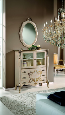 Kommode Lipasto   Sideboard Seurakalu   Schrank Kaappi   Regale Hyllyt   Italienische Möbel Italialaiset huonekalut   Barock Barokki   Rokoko Rokokoo   Regal Hylly   Schränke Kaapit