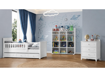 Weißes Kinderzimmer-Set mit Bett und Kommode für kleine Entdecker