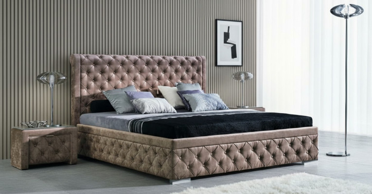 Ylellinen Chesterfield-sänky tyylikkäässä modernissa tyylissä