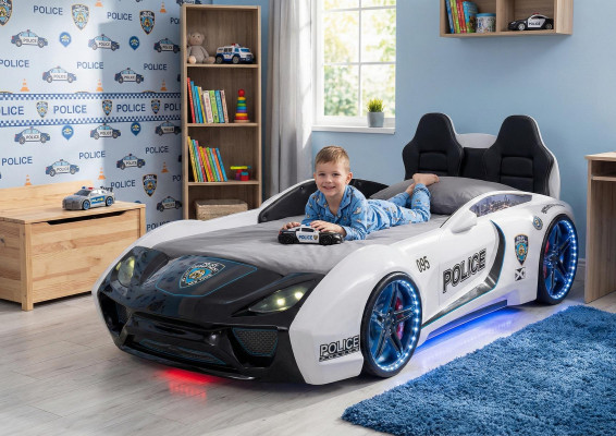 Moderni valkoinen kompakti yöpöytä